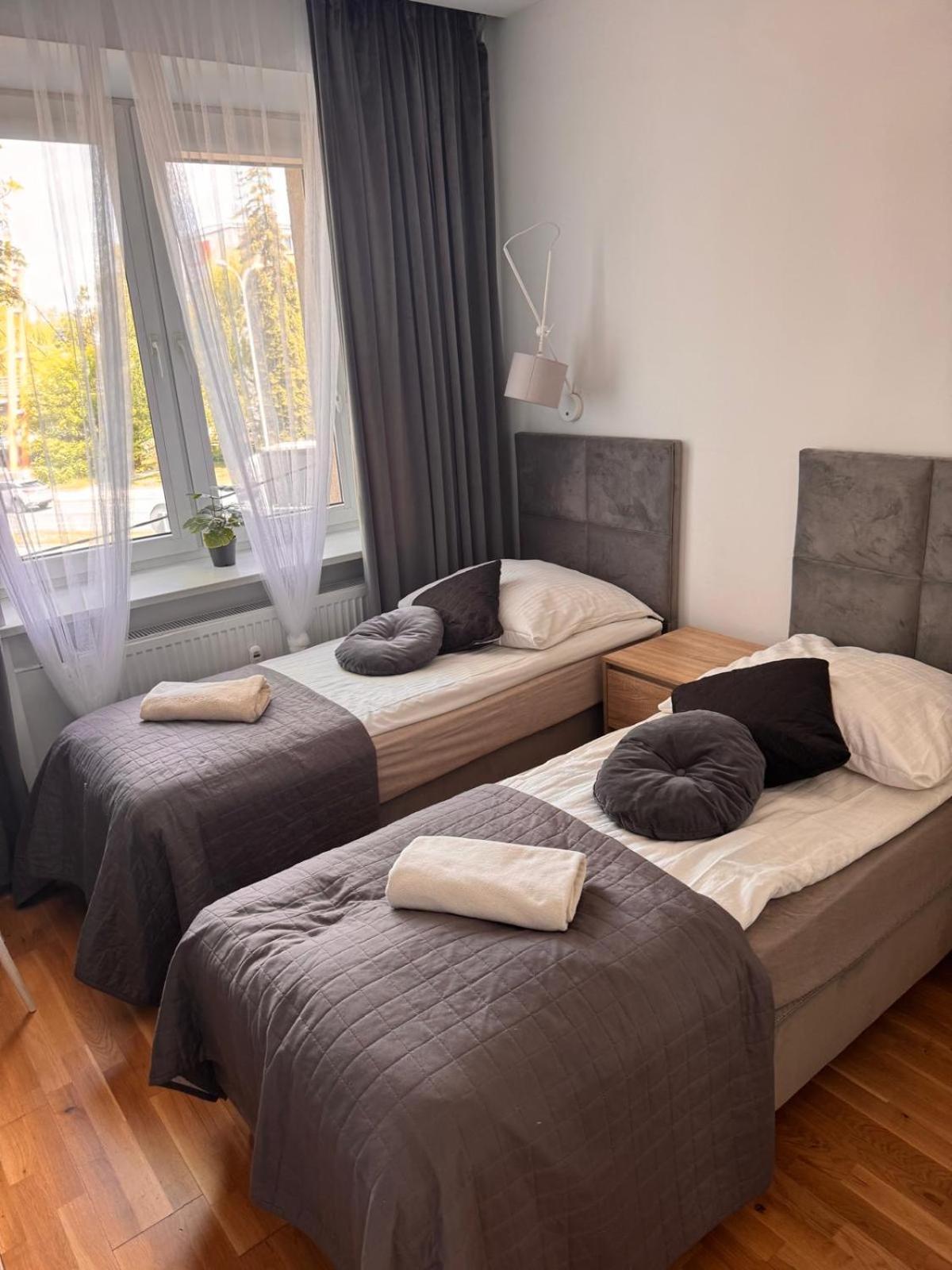 Family & Business Elegant Apartments Kck Ul Astronautow Centrum Downtown - 3 Bedroom, Bath With Hydromassage, Parking *