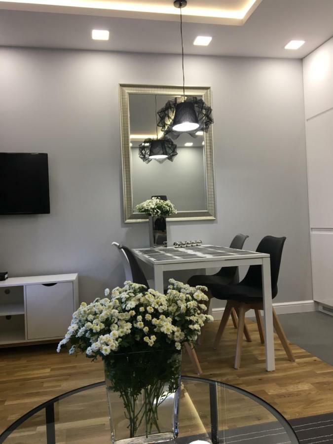 Family&Business Elegant Apartments Astronautów Centrum z Parkingiem Kielce